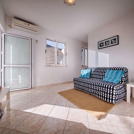 Apartments Marinkovic Komiža Esterno foto